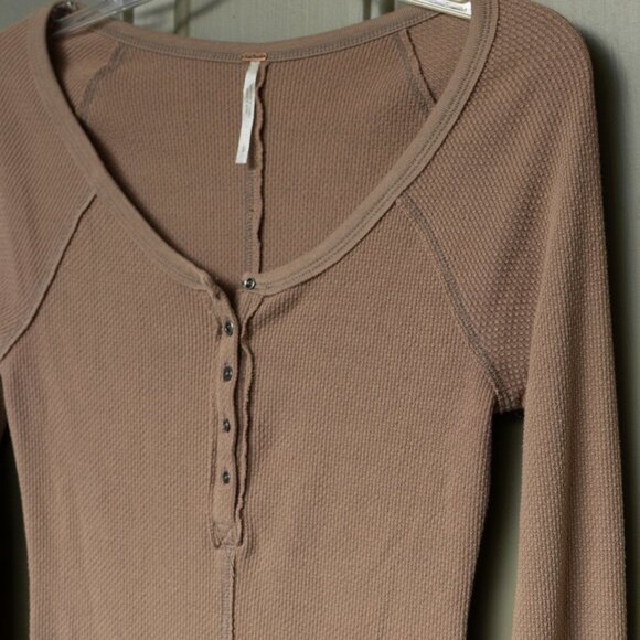 Free people Thermal Henley Knit Cuff Ski Lodge Bella Swan Twilight Thermal boho - Picture 5 of 13